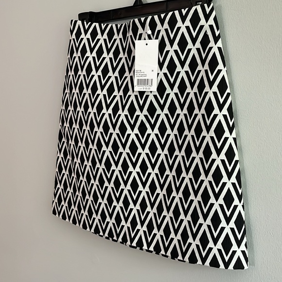 New with tags Kookai geometric pattern flat skirt - Picture 3 of 7